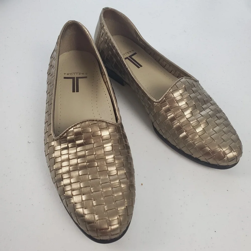 Trotters Liz Loafers Women's Size 8M Woven Leather Flats Brown Slip-On‎ Shoes